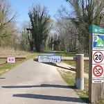 O'2 Cailloux شقة *