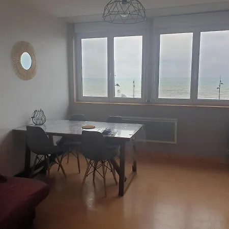 O'2 Cailloux Apartment